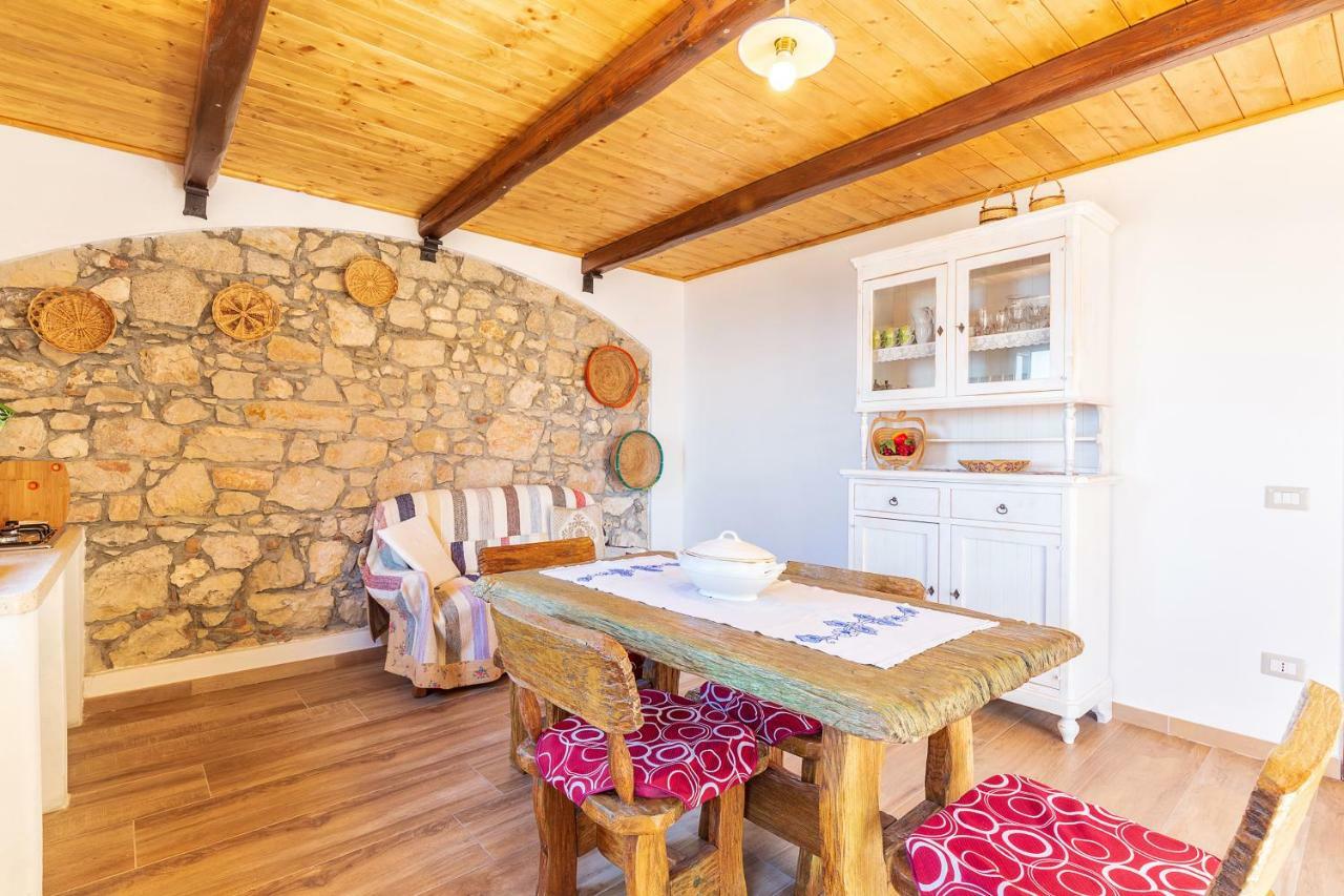 Willa La Casa Di Nonna Monni Baunei Zewnętrze zdjęcie