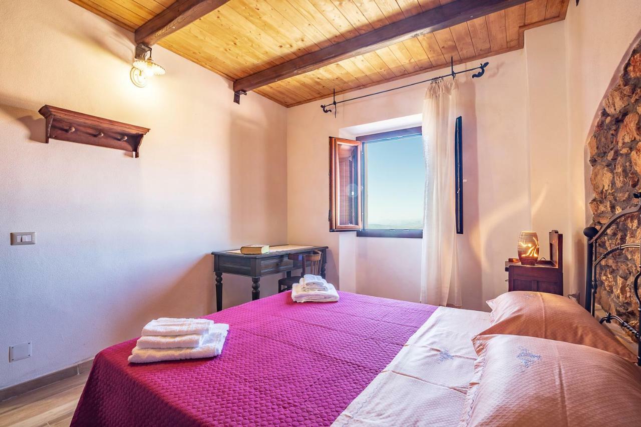 Willa La Casa Di Nonna Monni Baunei Zewnętrze zdjęcie