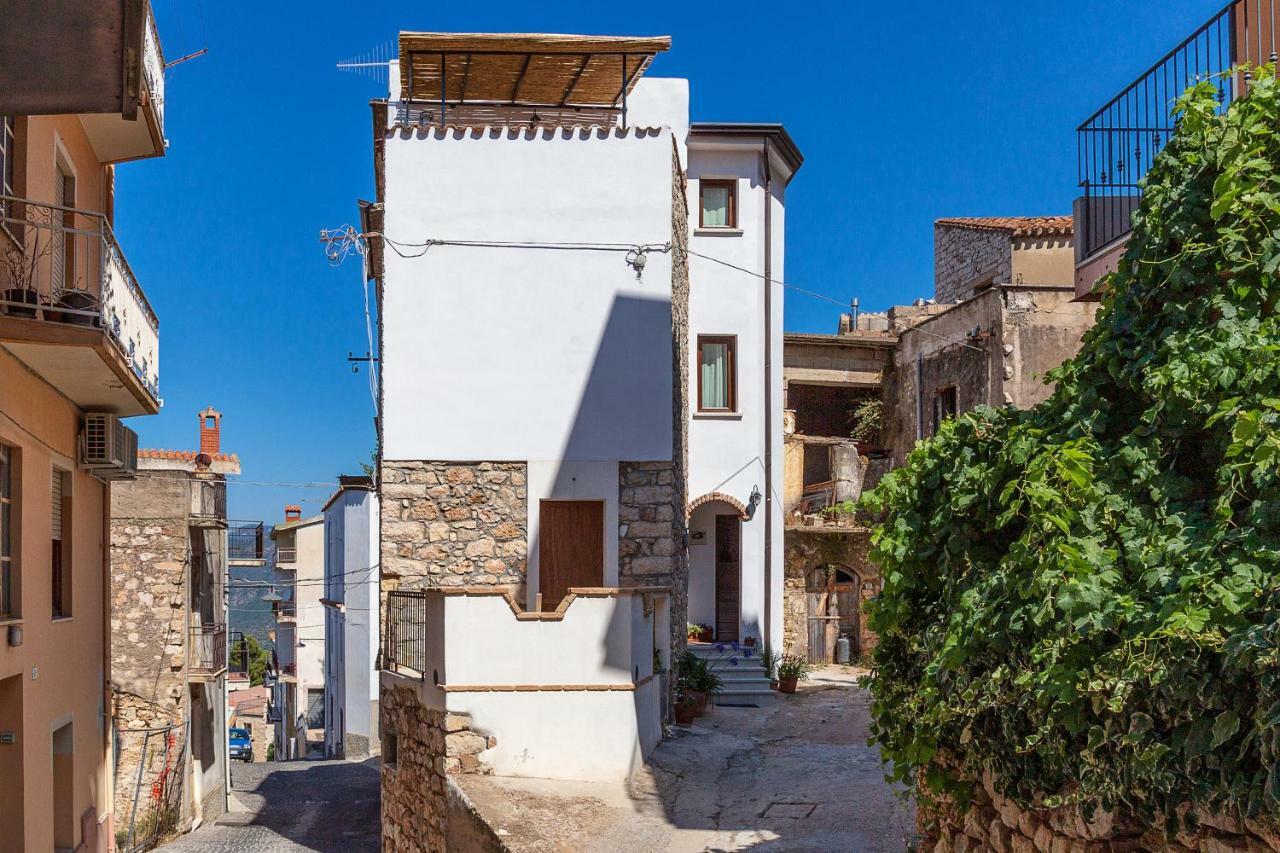Willa La Casa Di Nonna Monni Baunei Zewnętrze zdjęcie