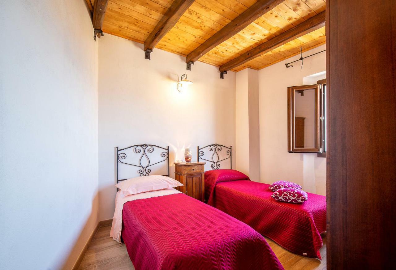 Willa La Casa Di Nonna Monni Baunei Zewnętrze zdjęcie