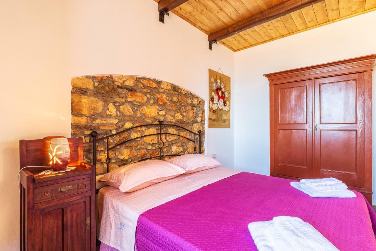 Willa La Casa Di Nonna Monni Baunei Zewnętrze zdjęcie
