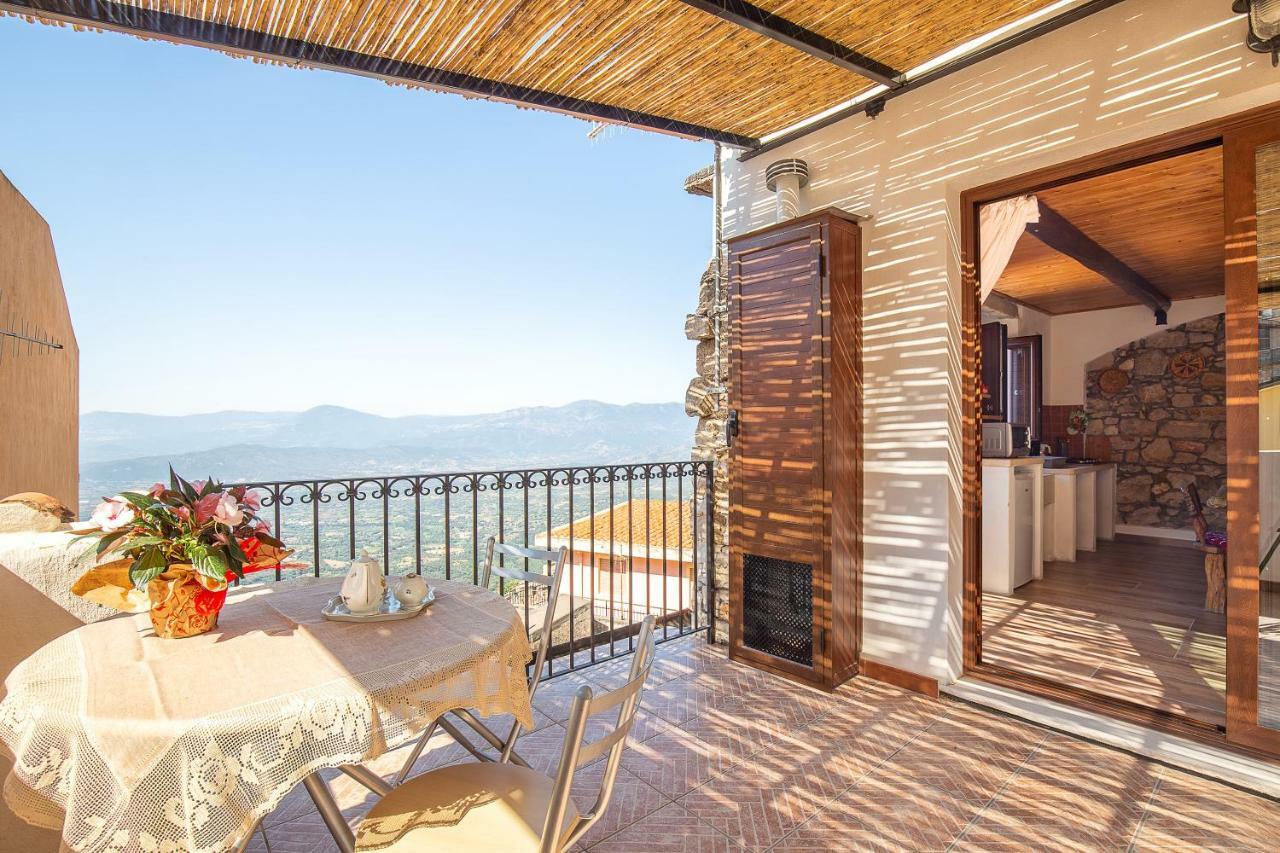 Willa La Casa Di Nonna Monni Baunei Zewnętrze zdjęcie